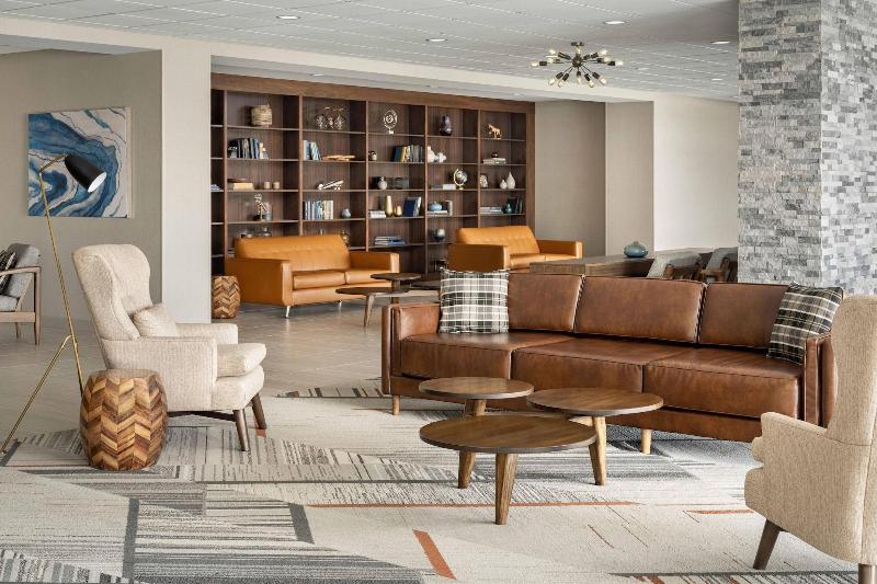 Отель Four Points By Sheraton Spartanburg