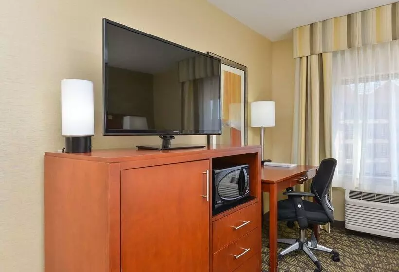 Отель Hampton Inn Detroit/auburn Hills South