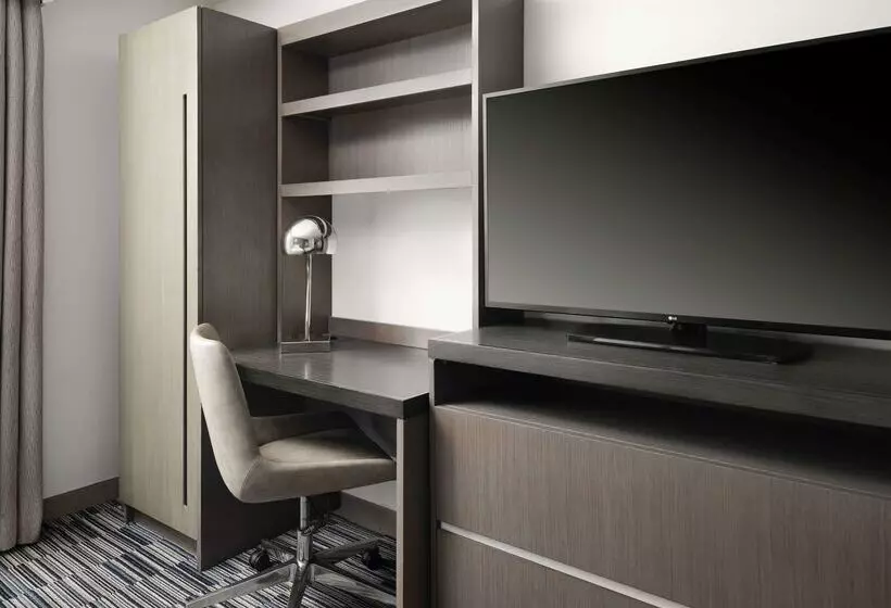 Отель Hyatt House San Diego Sorrento Mesa