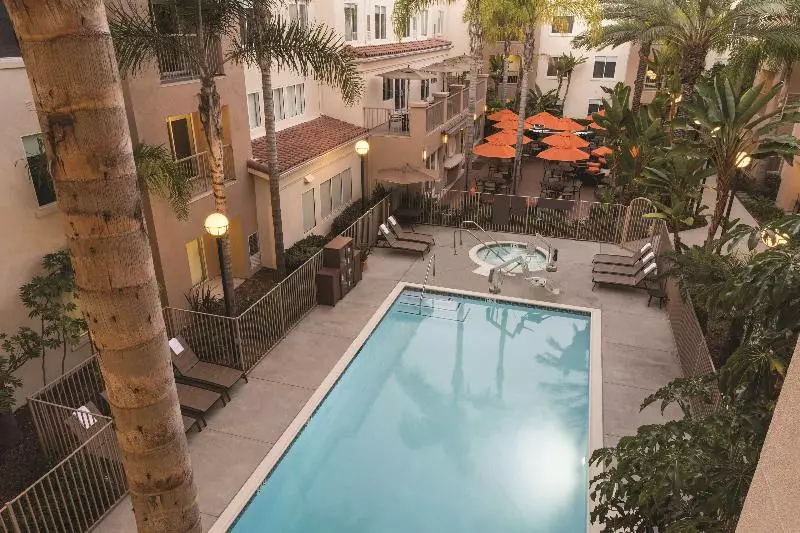 Отель Hyatt House San Diego Sorrento Mesa
