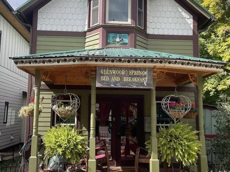 Downtown B&b With Jacuzzi