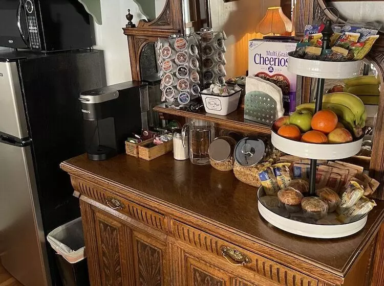 Downtown B&b With Jacuzzi