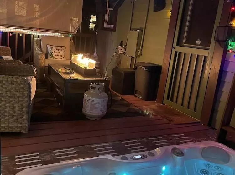 Downtown B&b With Jacuzzi