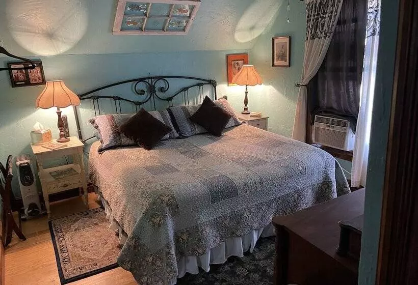 Downtown B&b With Jacuzzi