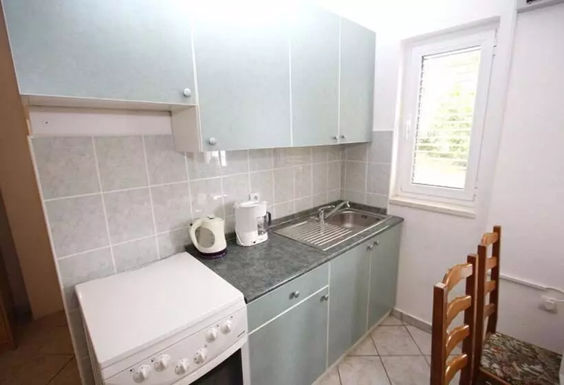 Apartments Vesna Mimice
