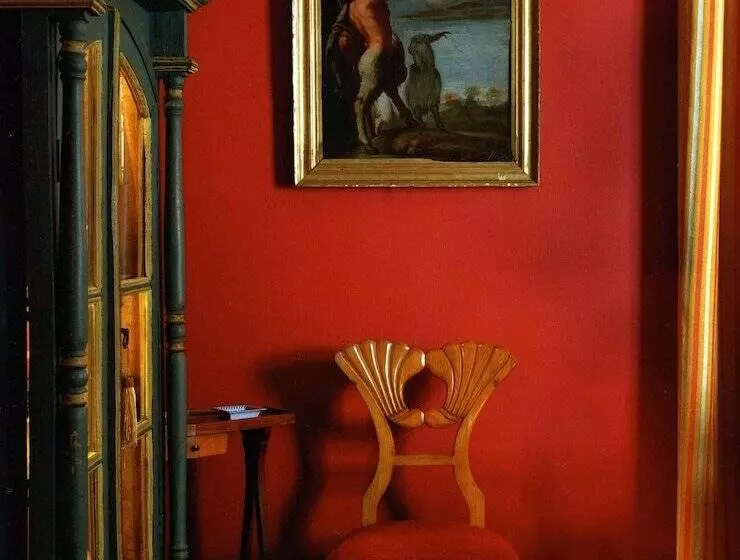 هتل Almunia De San Miguel