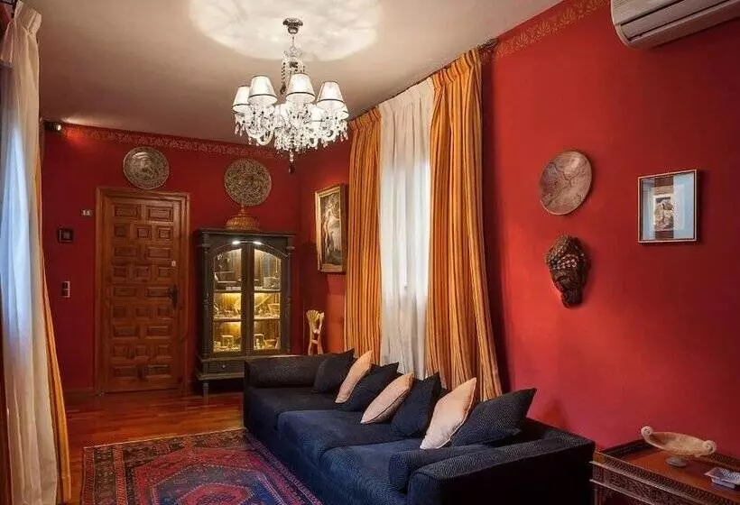 هتل Almunia De San Miguel