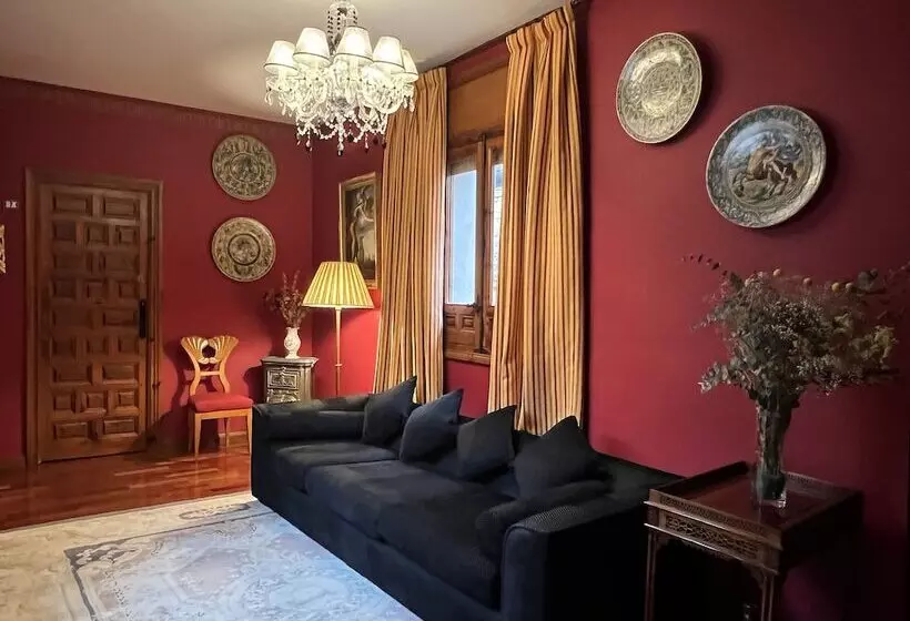 هتل Almunia De San Miguel