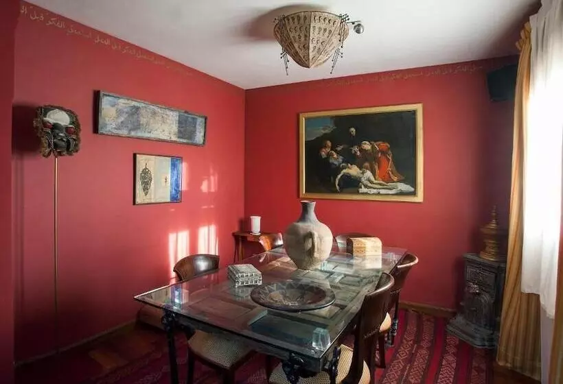 هتل Almunia De San Miguel