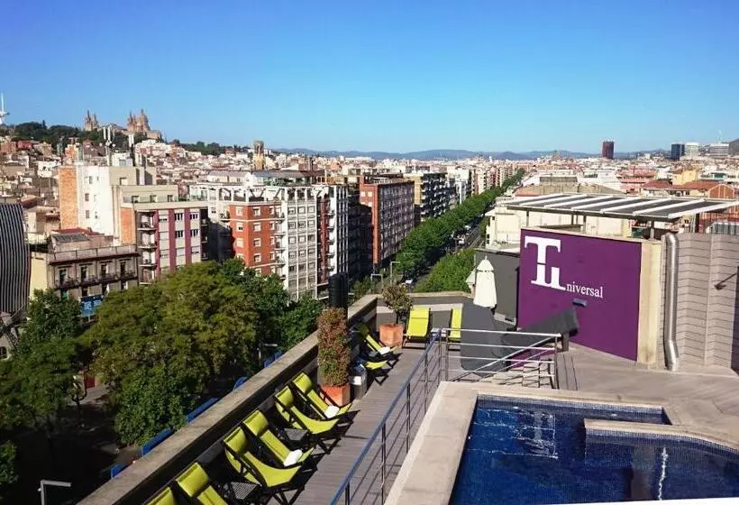 Отель Barcelona Universal
