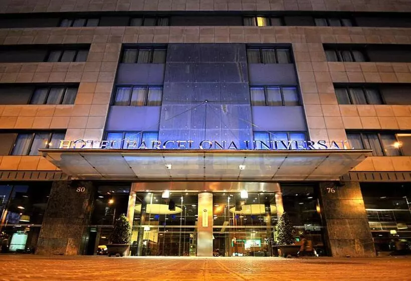 Отель Barcelona Universal