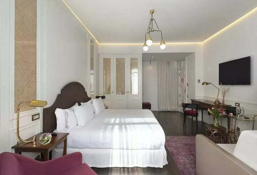 Boutique Hotel H10 Villa de La Reina