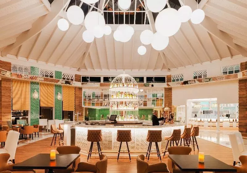 Otel H10 Playa Esmeralda - Adults Only