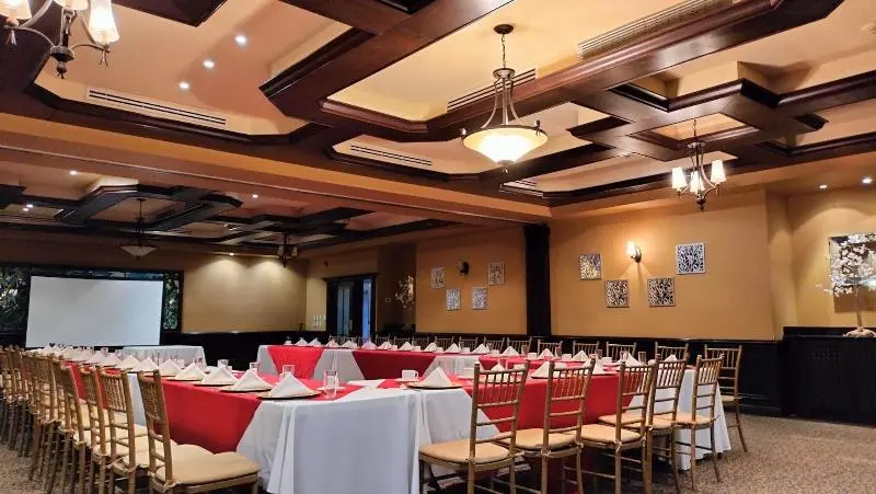 هتل Residencial Inn & Suites