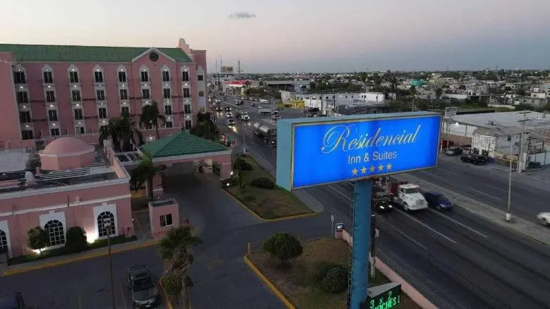 هتل Residencial Inn & Suites