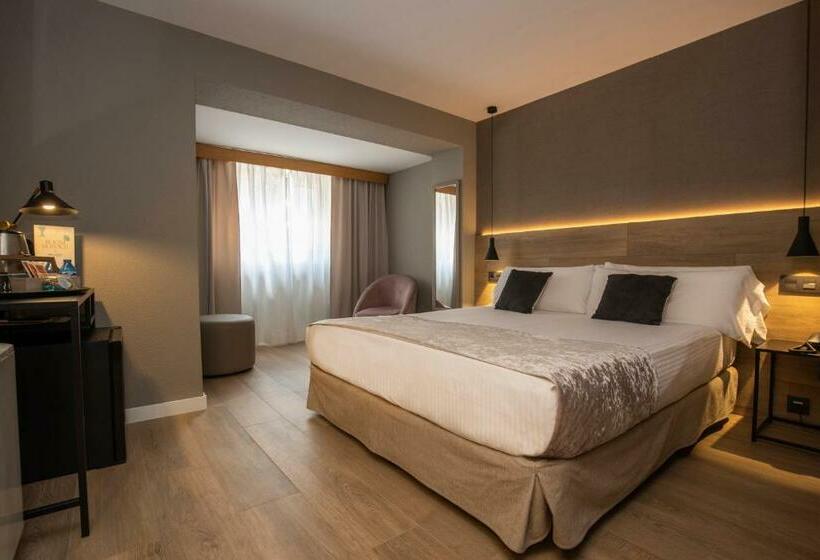 فندق YOMO Eureka