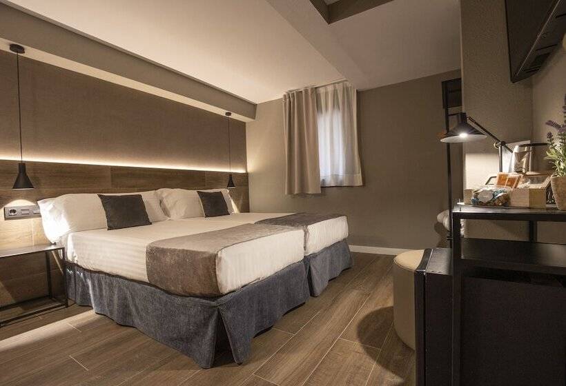 فندق YOMO Eureka