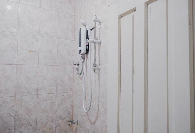 فندق Reddoorz Syariah Near Suzuya Mall Banda Aceh