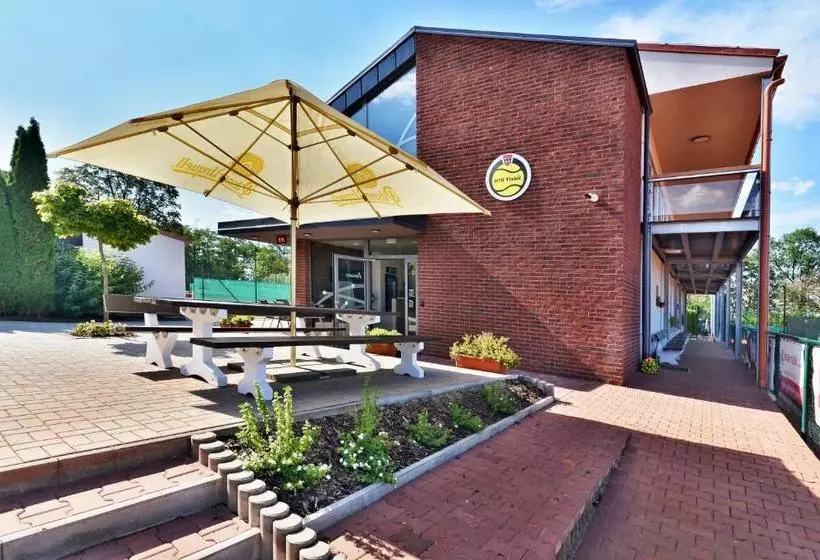 ペンション Penzion Tenis Htk