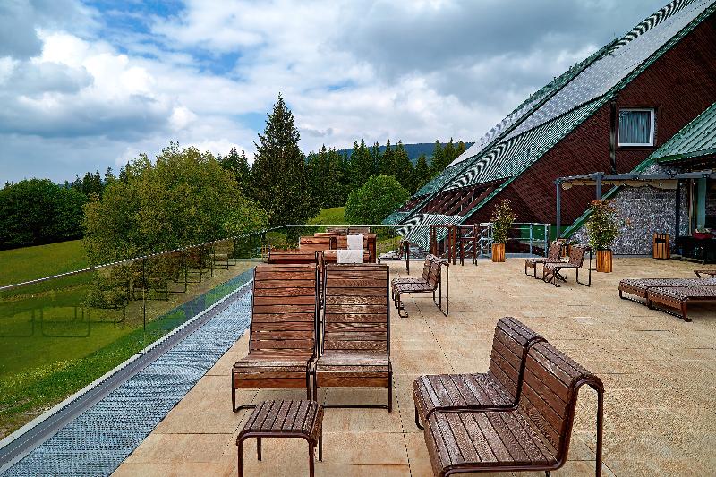 هتل Tetřeví Boudy