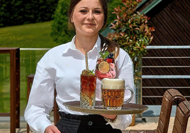 هتل Tetřeví Boudy