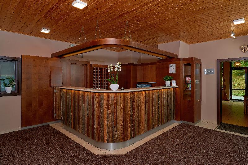 هتل Tetřeví Boudy