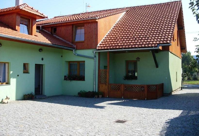 פנסיון Penzion U Heřmánků Volary