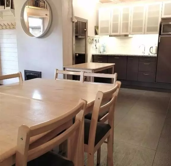 پانسیون Beltes Guest House