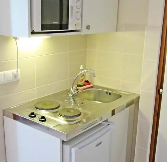 پانسیون Süle Apartments & Rooms