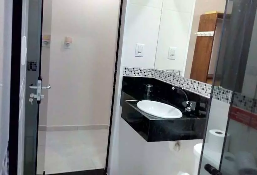 簡易ホテル Pousada Litoral Parque