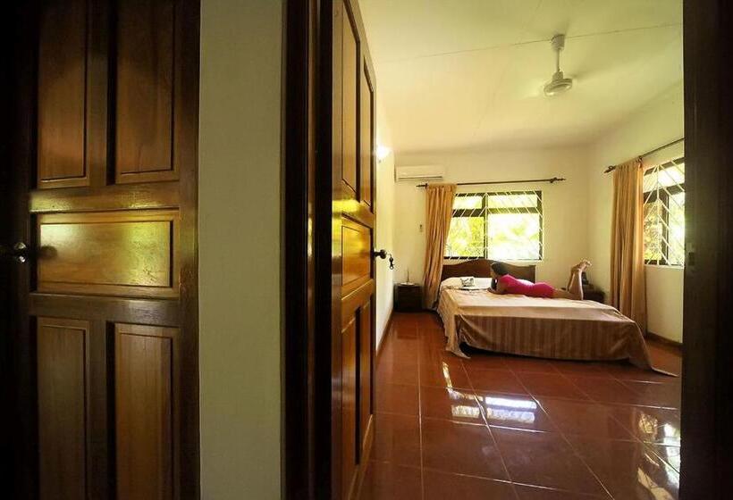 هتل Coco Bay Villa