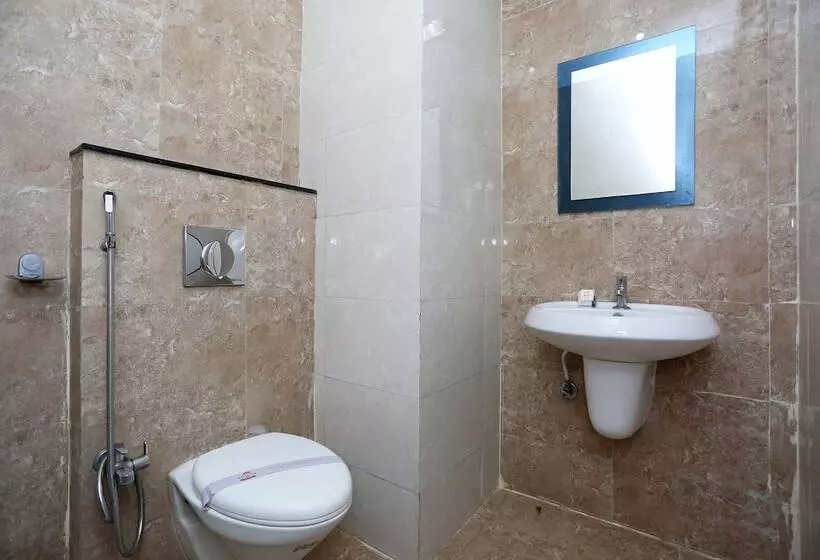 هتل Mahabir Sheraton By Oyo Rooms