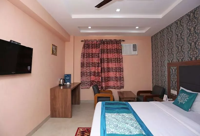 هتل Mahabir Sheraton By Oyo Rooms