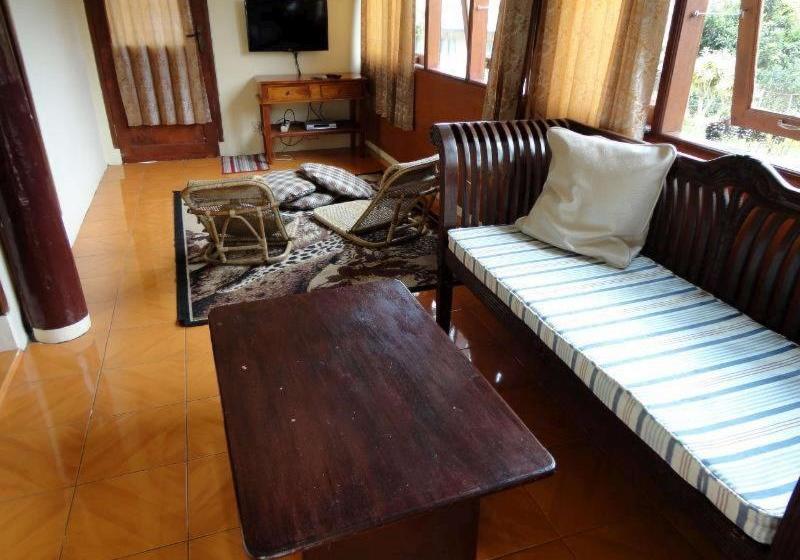 בית מלון כפרי Villa Tunas Alam Mutiara