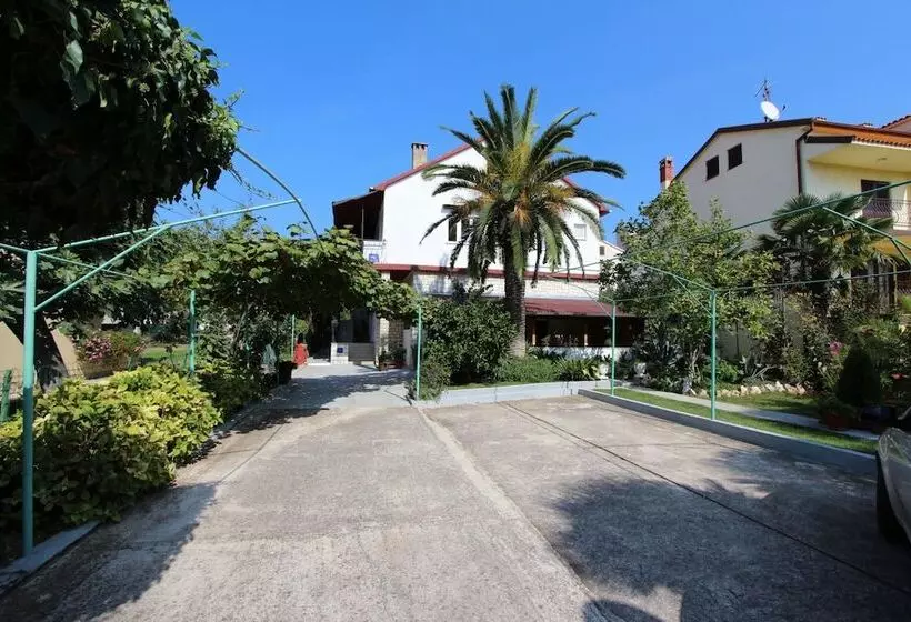 Apartments Goga