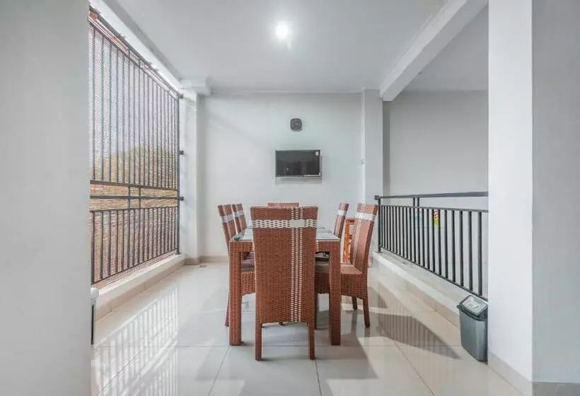 Hotel Oyo Life 2335 Kos 89