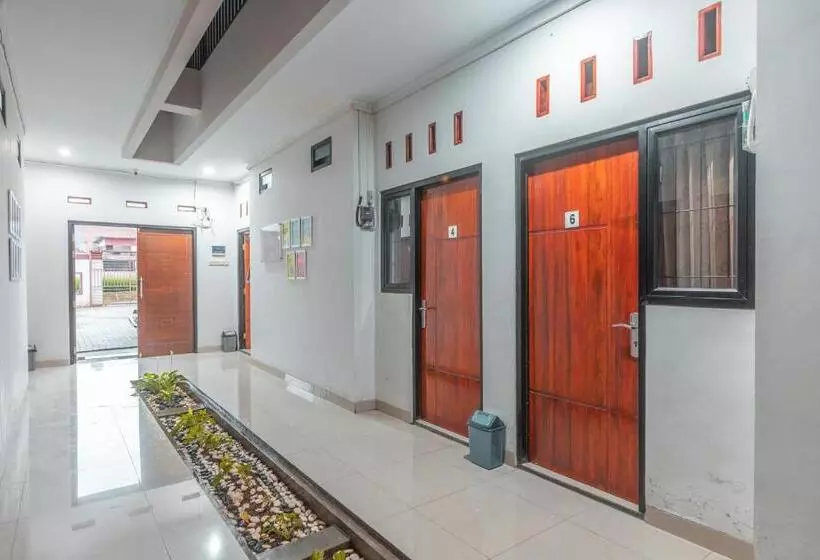 Hotel Oyo Life 2335 Kos 89