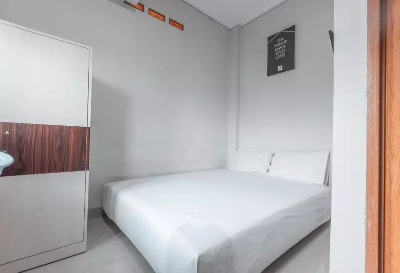 Hotel Oyo Life 2335 Kos 89