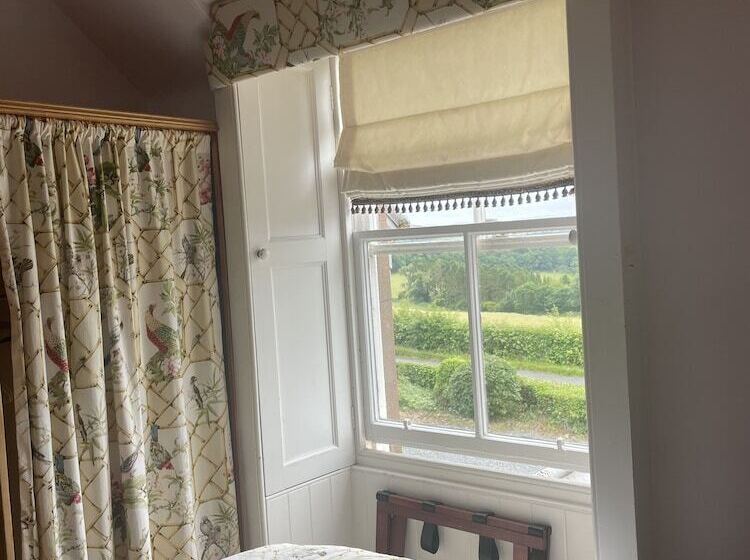 Bed and Breakfast Clint Lodge