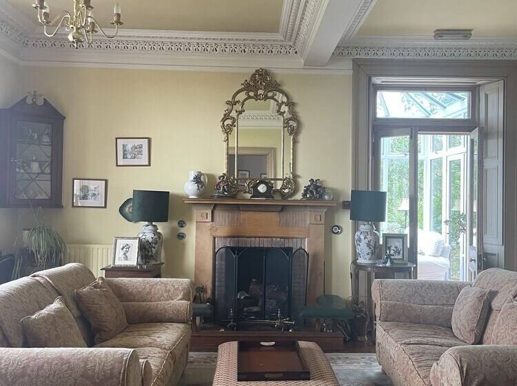 Bed and Breakfast Clint Lodge