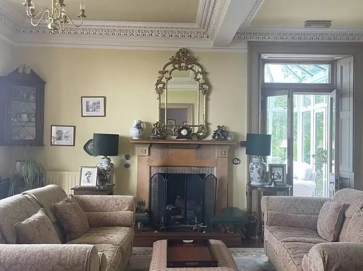 צימר Clint Lodge