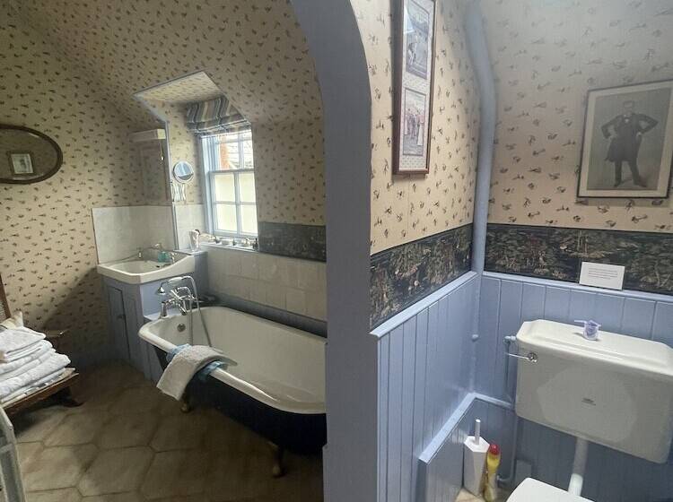 Bed and Breakfast Clint Lodge