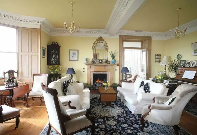 צימר Clint Lodge