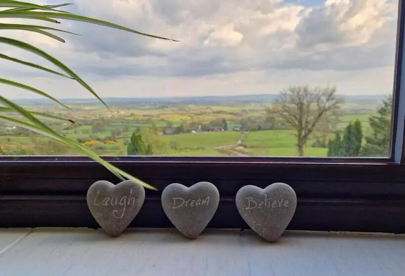 Отель Golden Hill Guest House