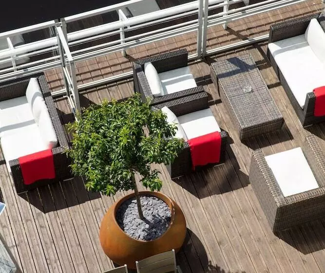 هتل Hilton Garden Inn Glasgow City Centre