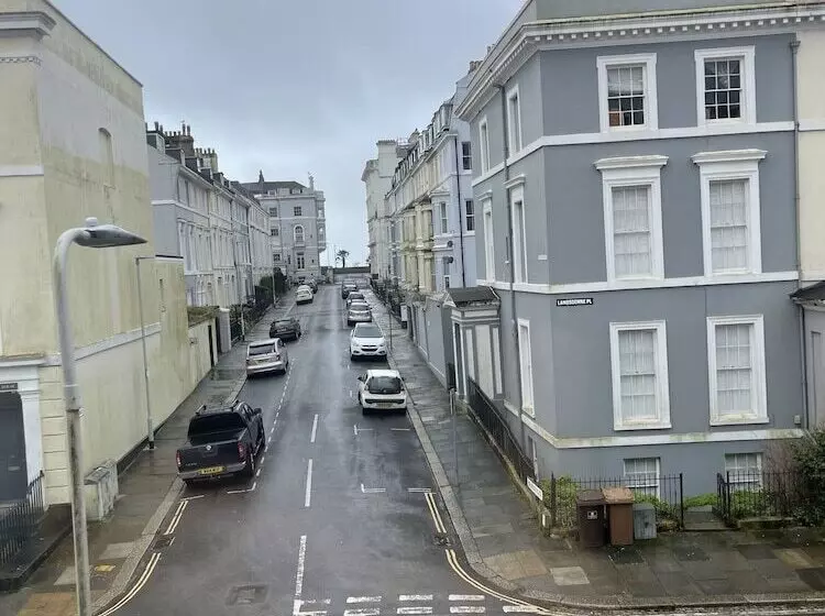 Hotel Lamplighter Guesthouse