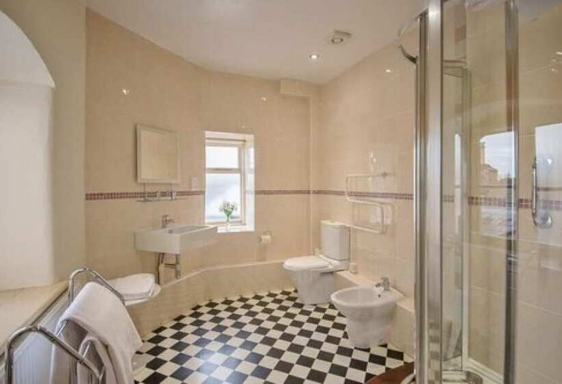 ホテル Marlborough Arms