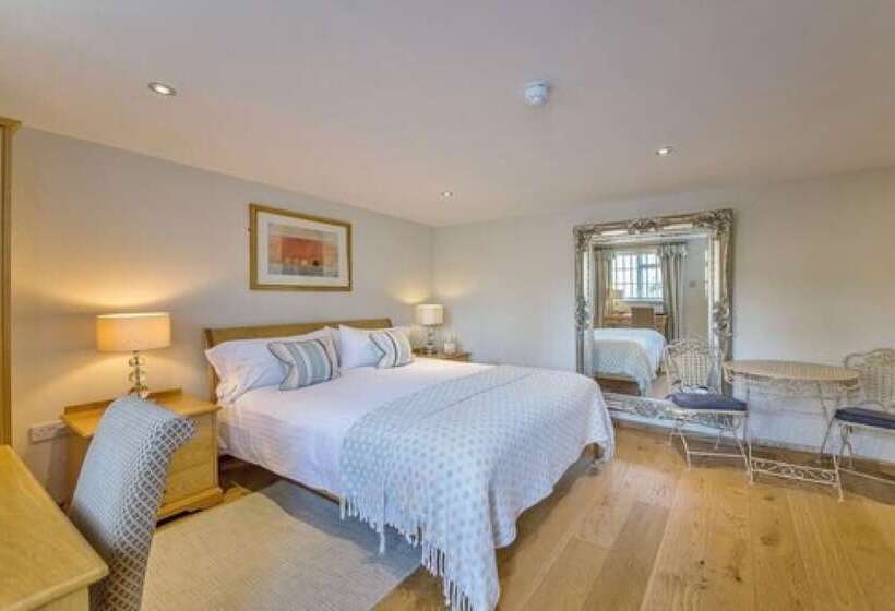 ホテル Marlborough Arms