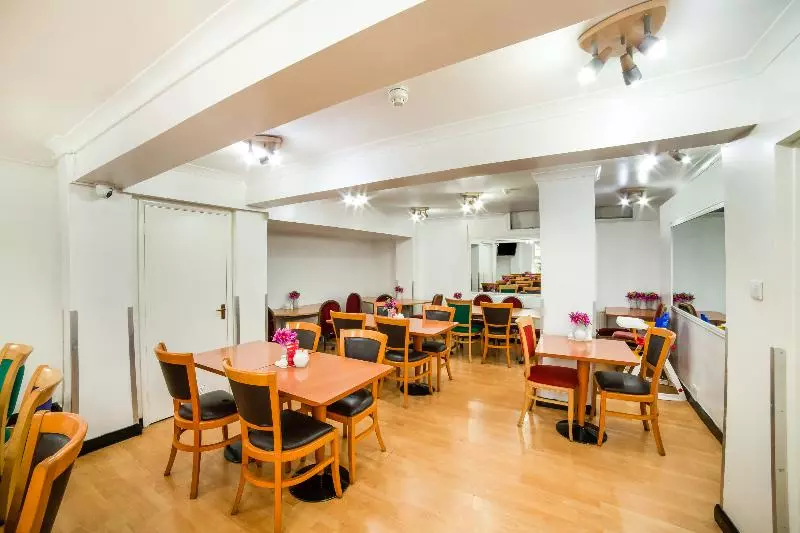 호텔 OYO Townhouse New England Victoria