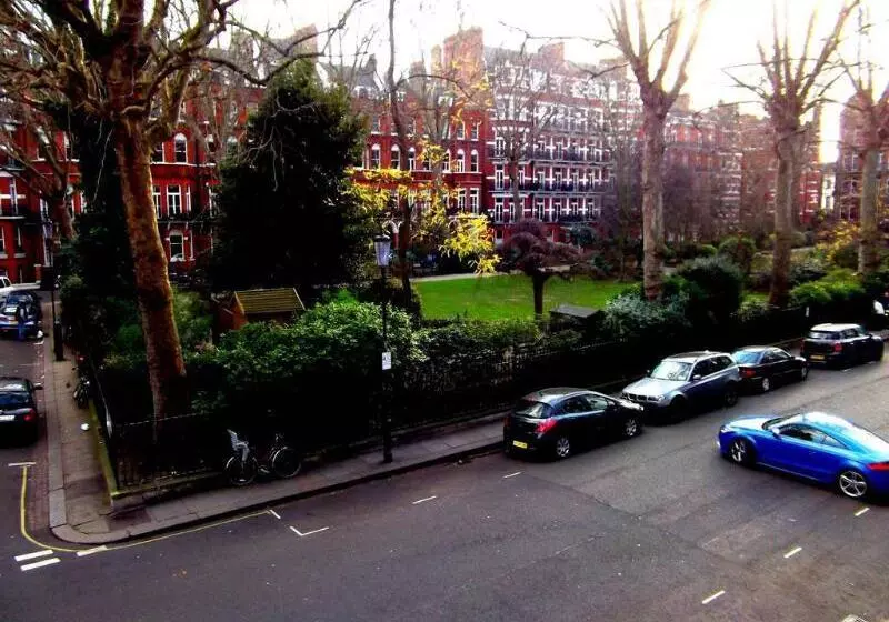 Maranton House Hotel Kensington